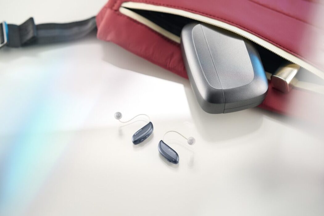 ReSound Vivia Lifestyle Navy In Bag (1)