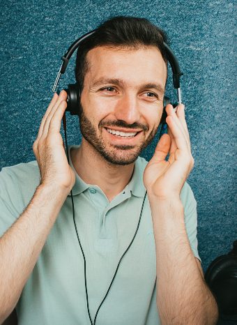 hearing aid care 1@2x