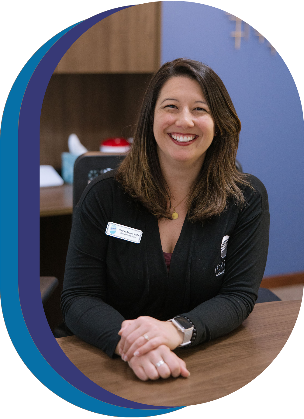 headshot Dr Rachel Allgor smiling