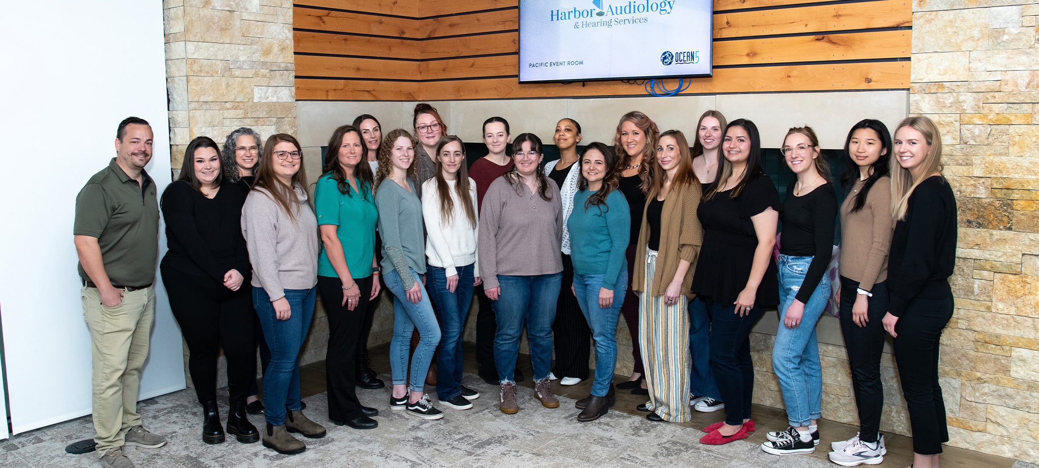 2025 harbor audiology team group photo horizontal