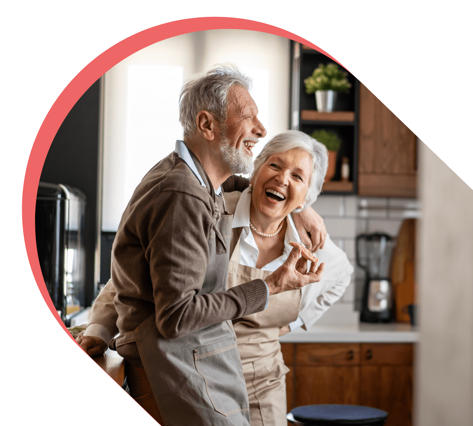 hero banner mobile senior couple cooking in kitchen laughing min