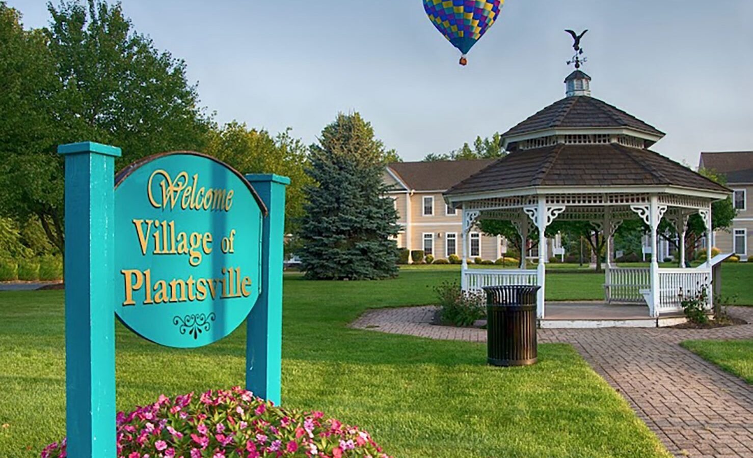 welcome to village of plantsville sign horizontal