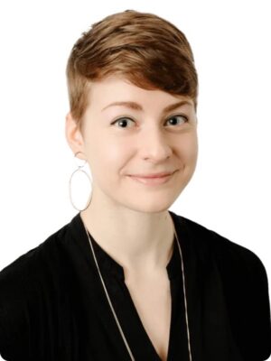 hanna smith headshot