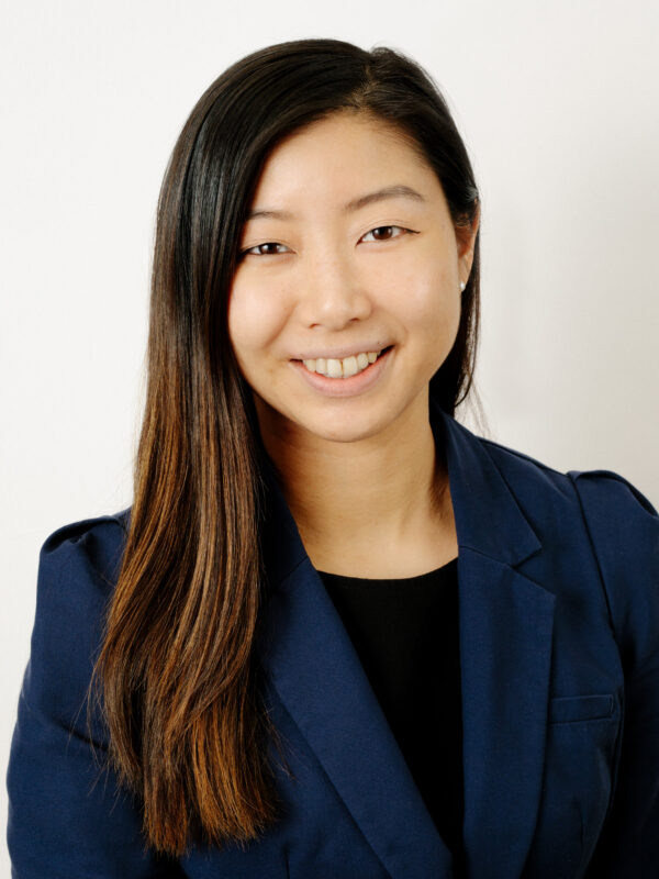 Headshot Yiwan Woo