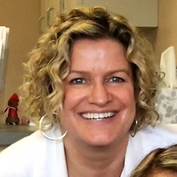 Kathy cropped 2018 pic for website