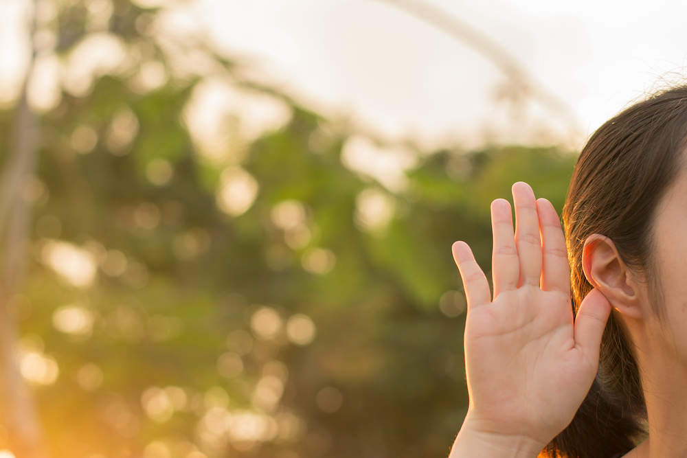 hand and ear outdoors picture