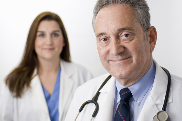 An audiologist and hearing aid specialist have major differences.