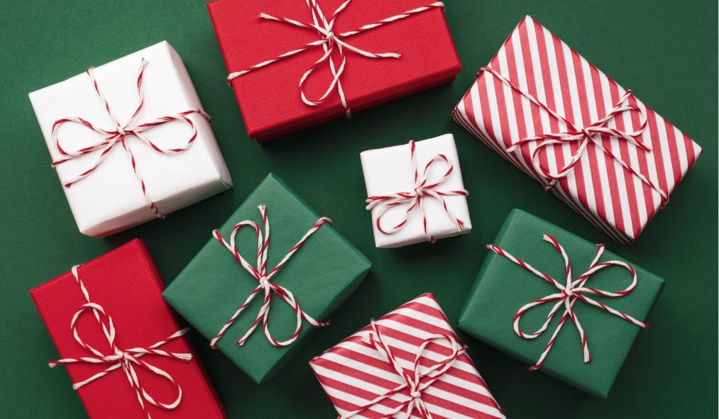 gift boxes red and green