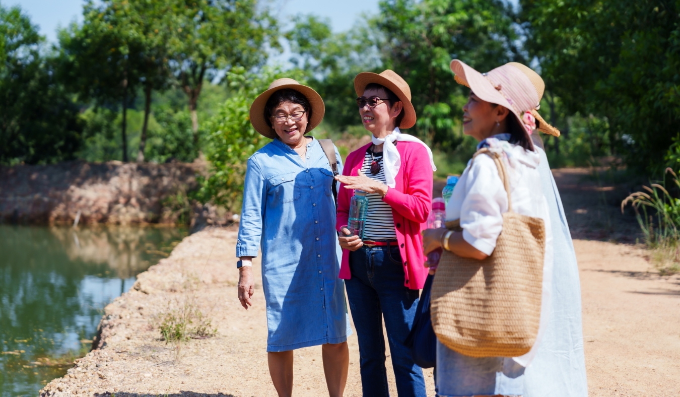 elderly women enjoying a sunny day outdoors