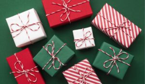 gift boxes red and green