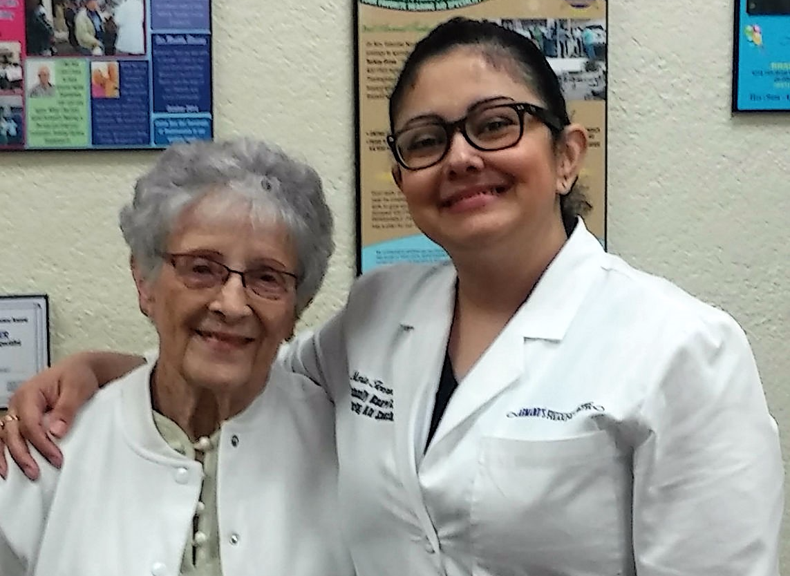 Donna, Bradenton FL.cropped.jpg