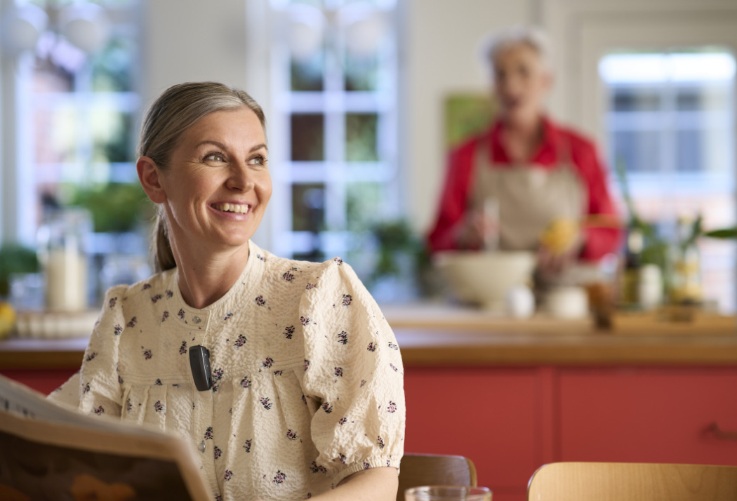 ReSound Nexia lifestyle multi mic woman in kitchen