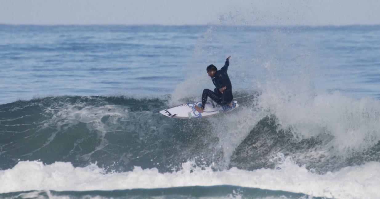 Exostosis Surfer.jpg