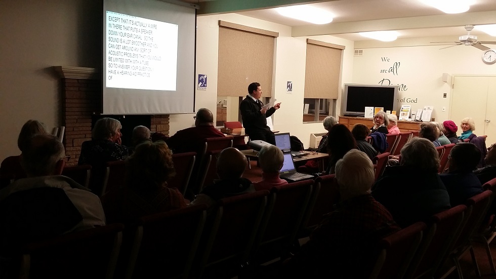 Dr. Erik Breitling speaking at HLAA-DV