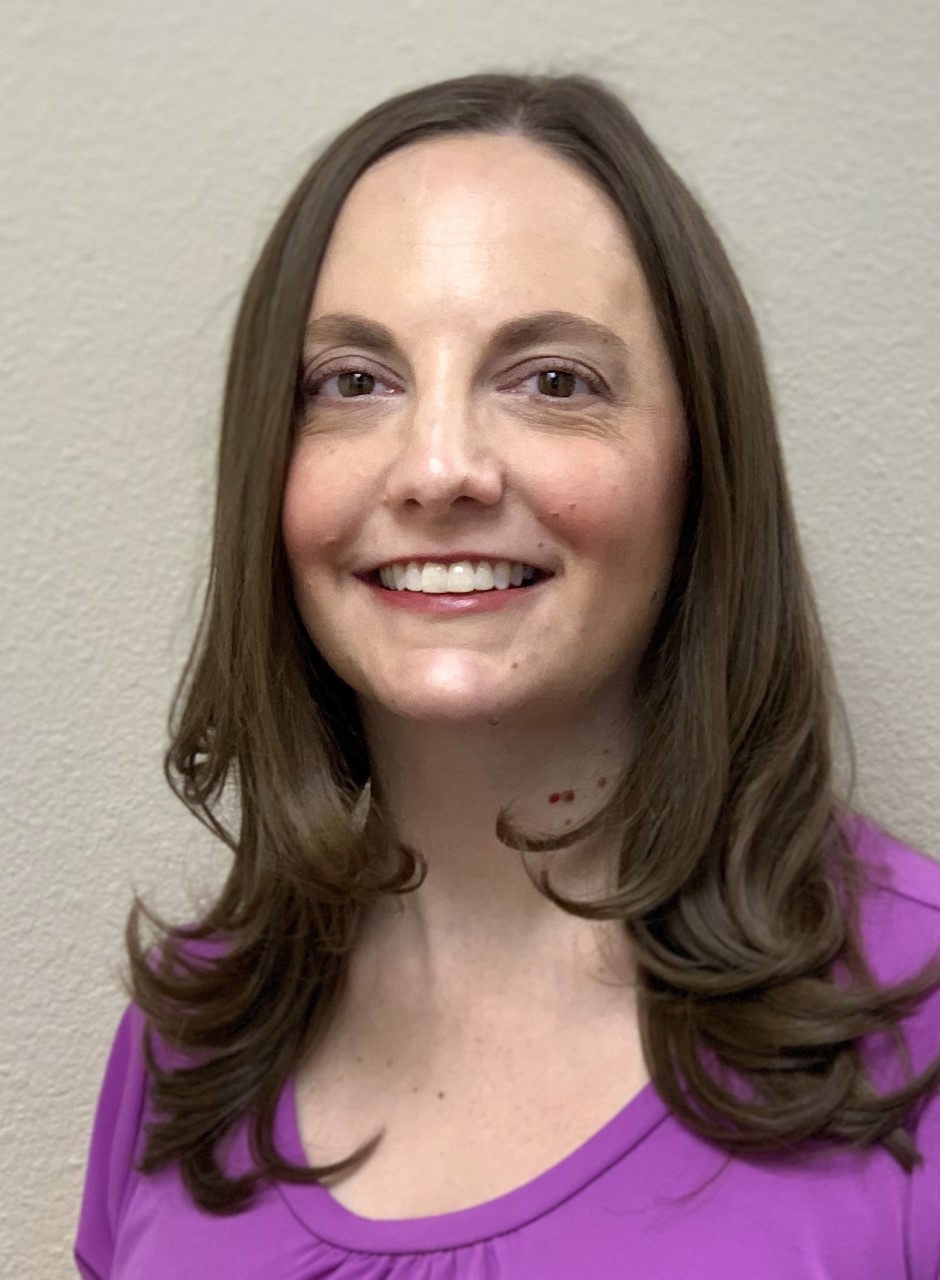 Dionna Headshot 2019