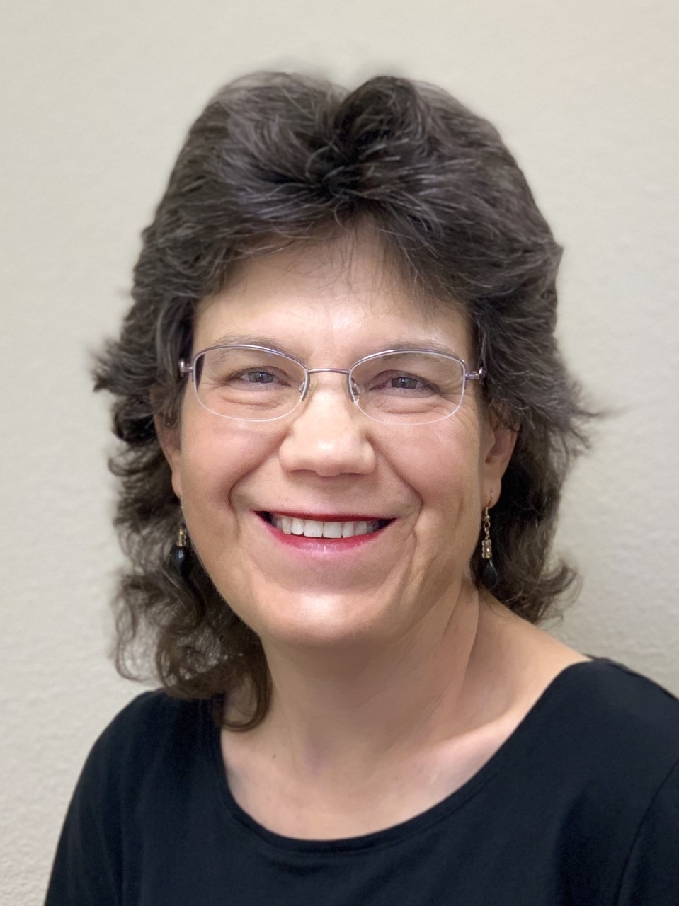 Lisa Headshot 2019
