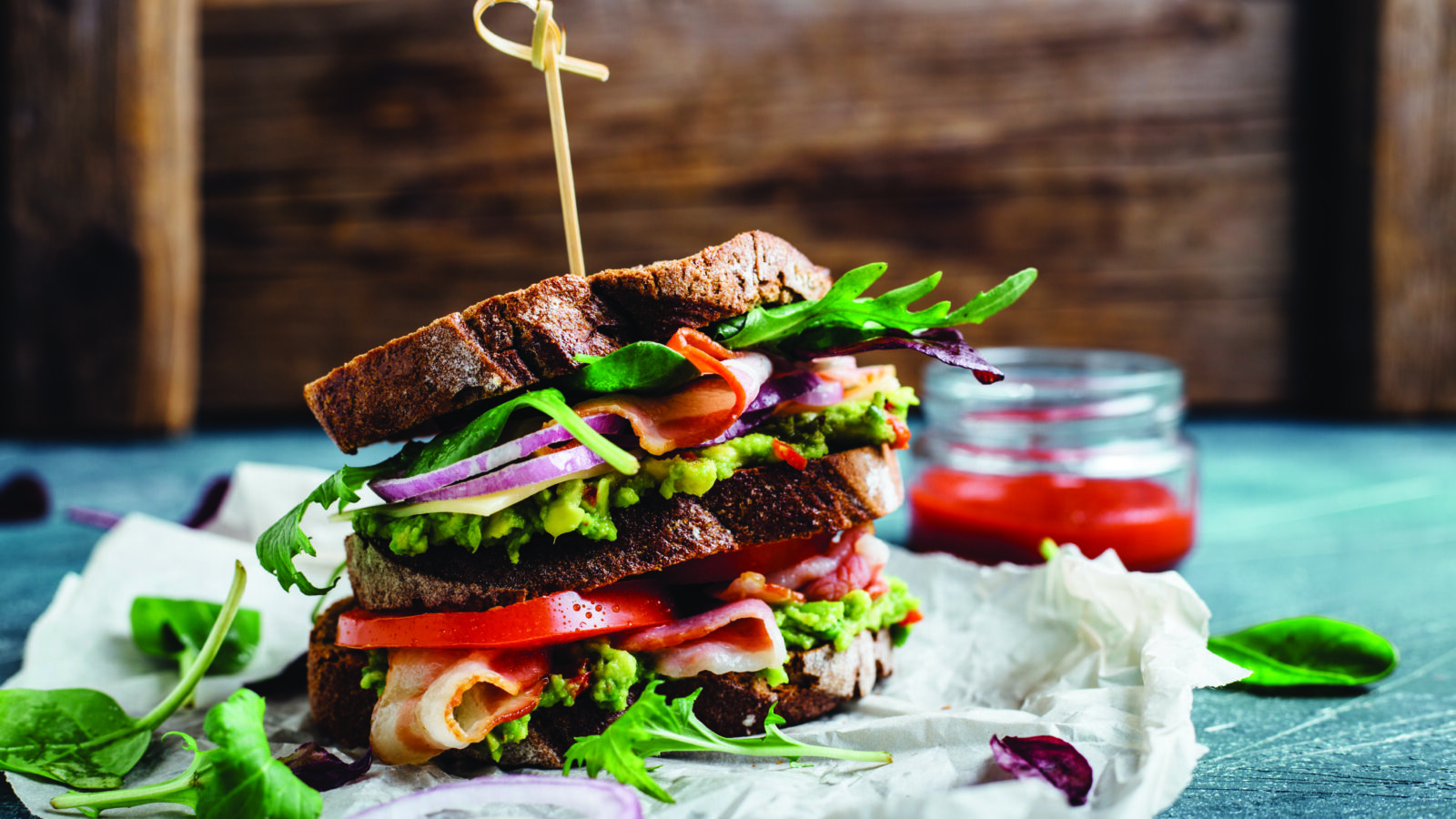 sandwhich on plate