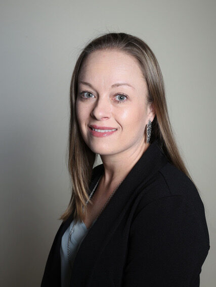 ANGIE HEADSHOT