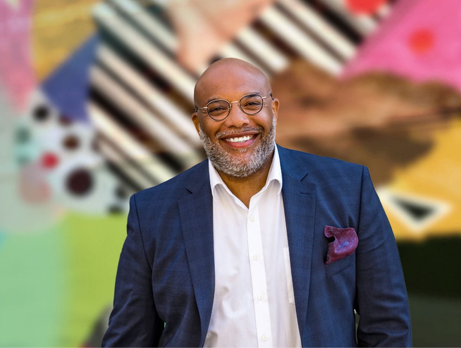 signia silk charge and go IX lifestyle man with mural
