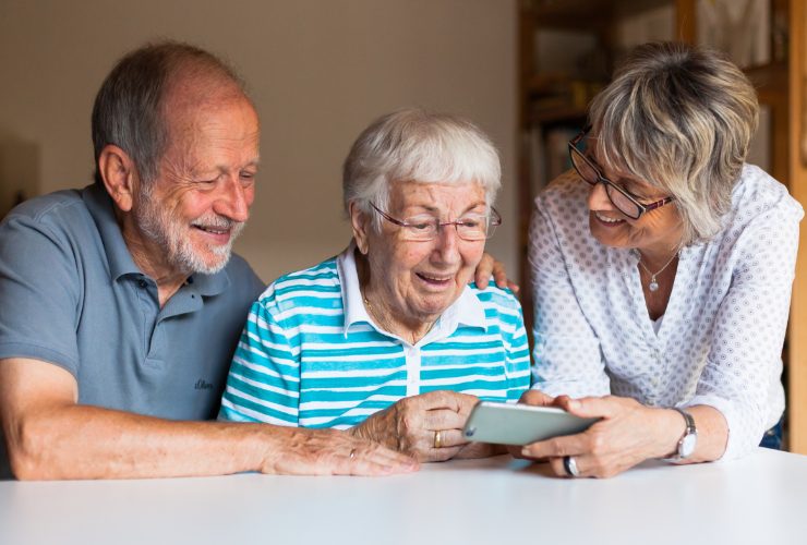 community support seniors@2x