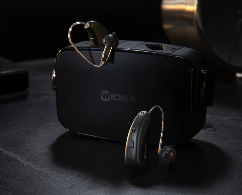 widex moment charger lifestyle widex moment charger lifestyle
