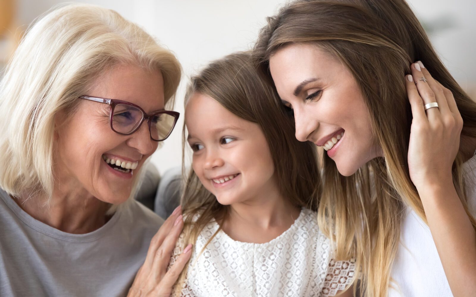 event image family smiling
