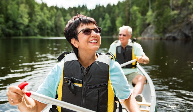 event image summer couple kayaking