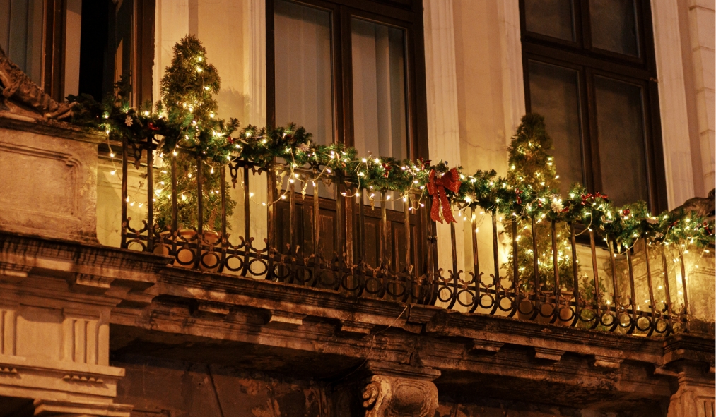 festive decor balcony