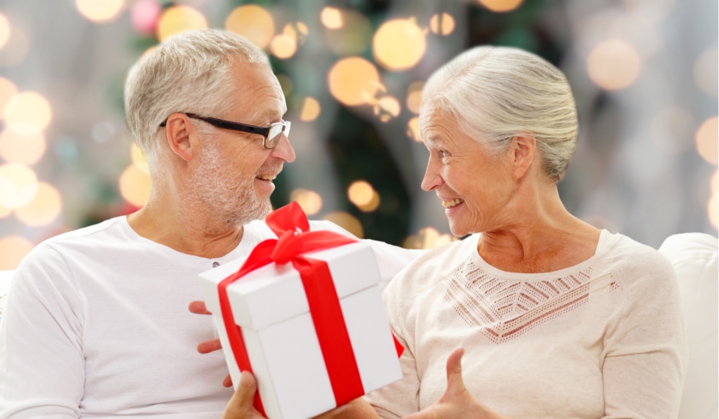 gift giving couple