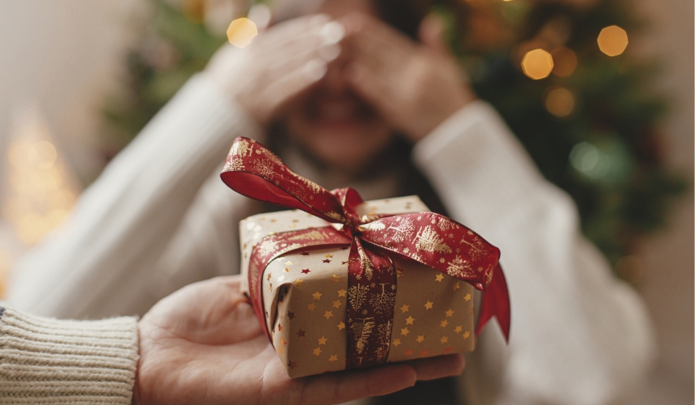 gift giving surprise