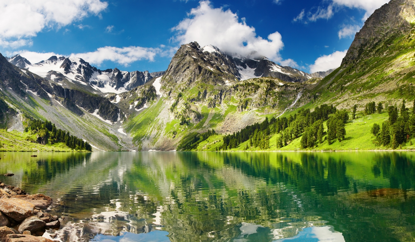 Mountain lake